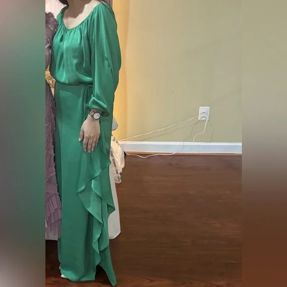 green emerald velvet dress Dress The Cindy main image 0